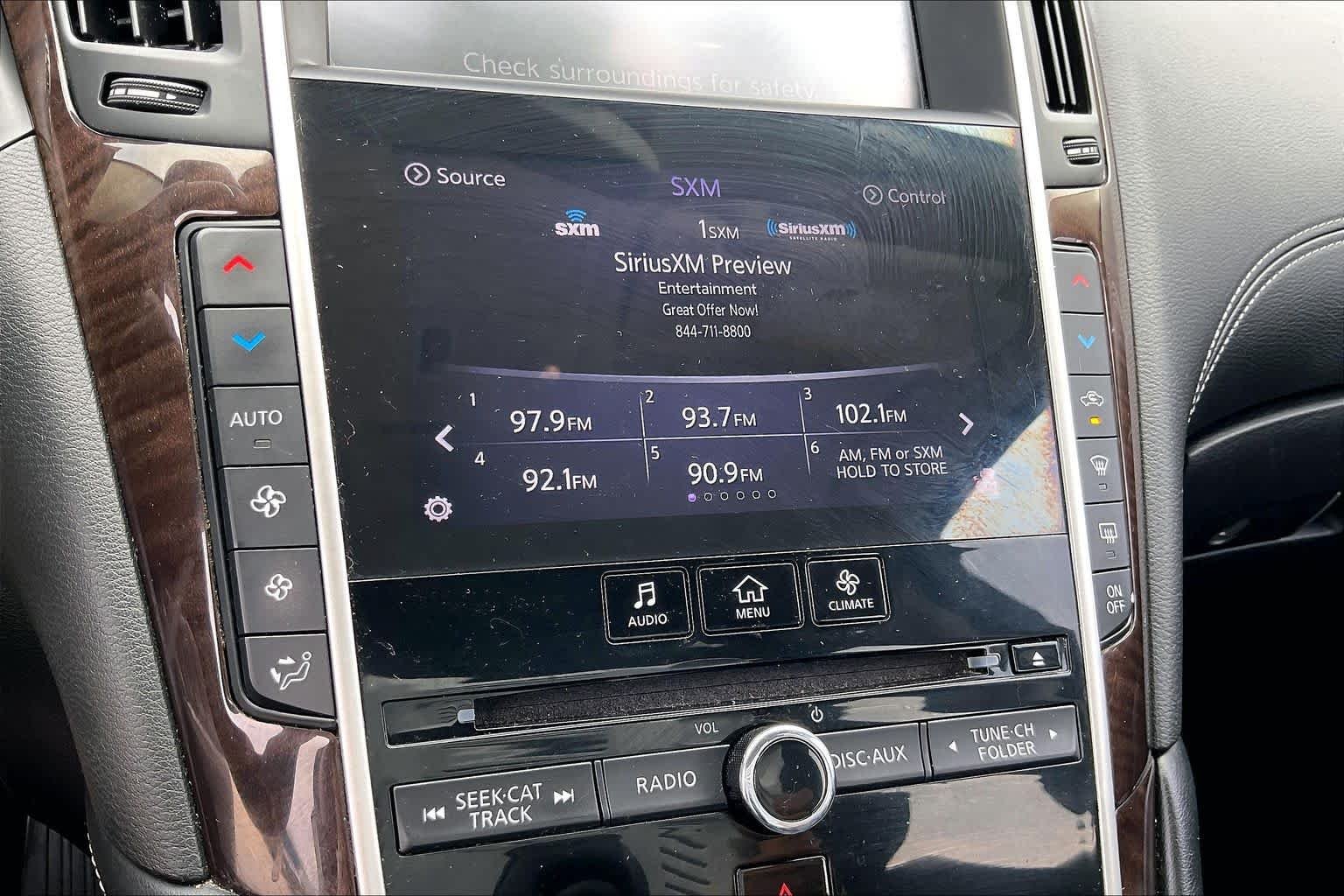Used 2019 Pure White INFINITI 3.0t LUXE image 33