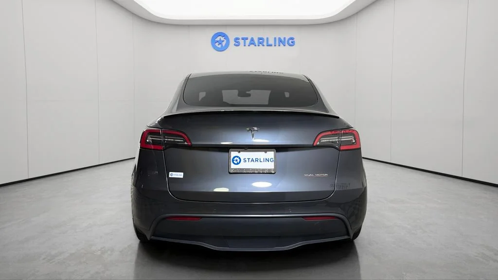 Used 2021 Black Tesla Performance Dual Motor All-Wheel Drive image 7