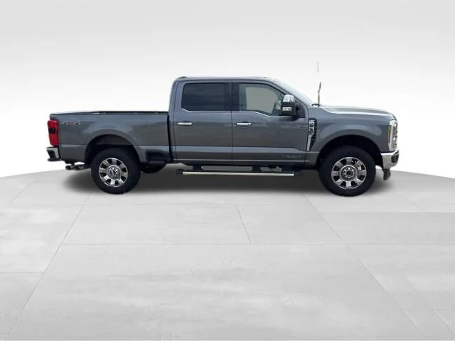 Used 2025 Gray Ford Lariat image 6