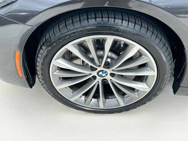 Used 2022 Gray BMW 530i image 34