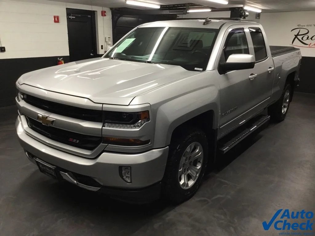 Used 2018 Silver Chevrolet LT image 6