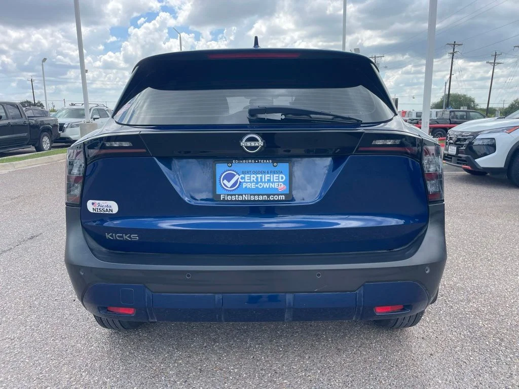 Used 2025 Blue Nissan S image 6