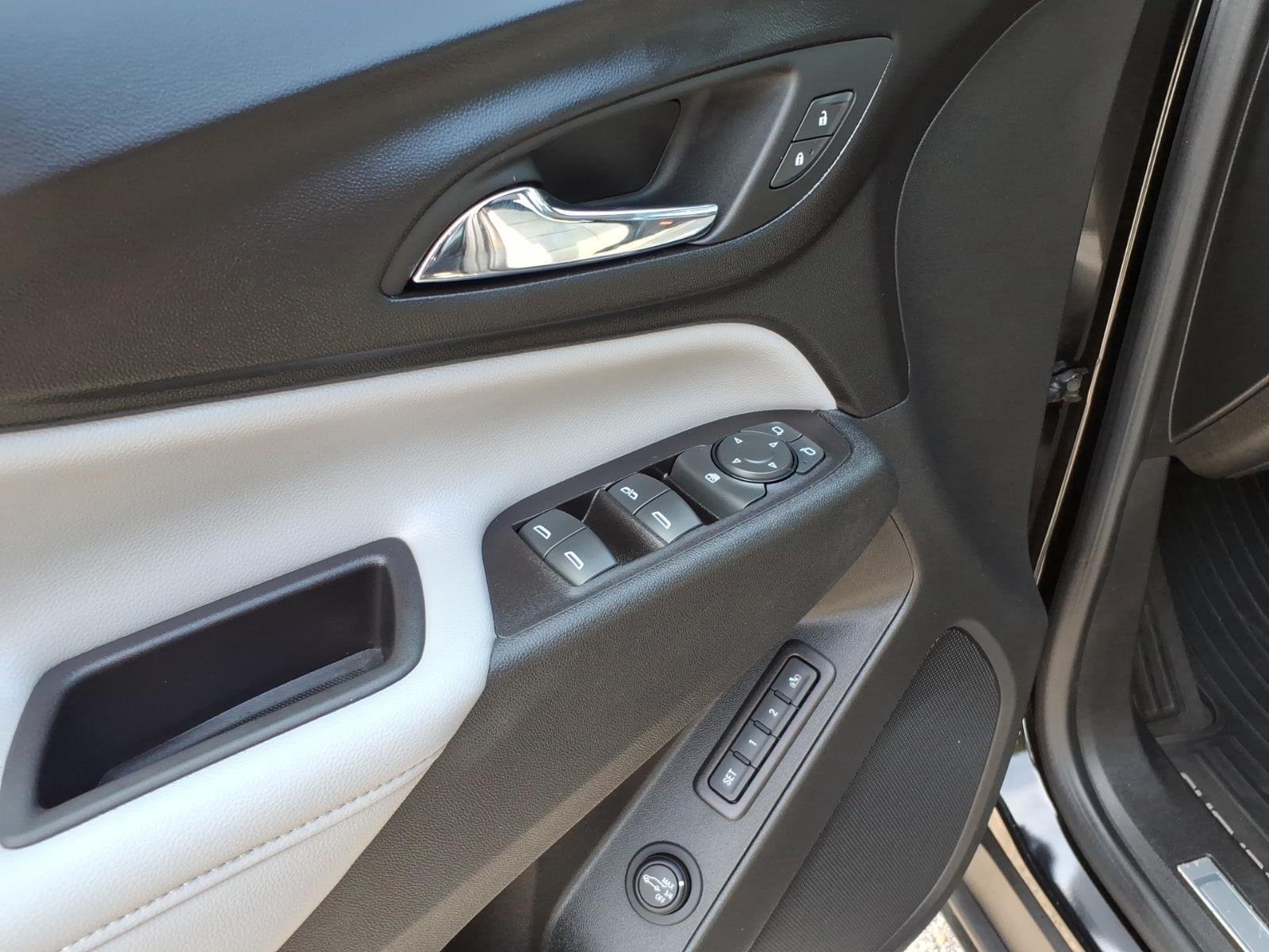 Used 2020 Mosaic Black Metallic Chevrolet Premier image 13