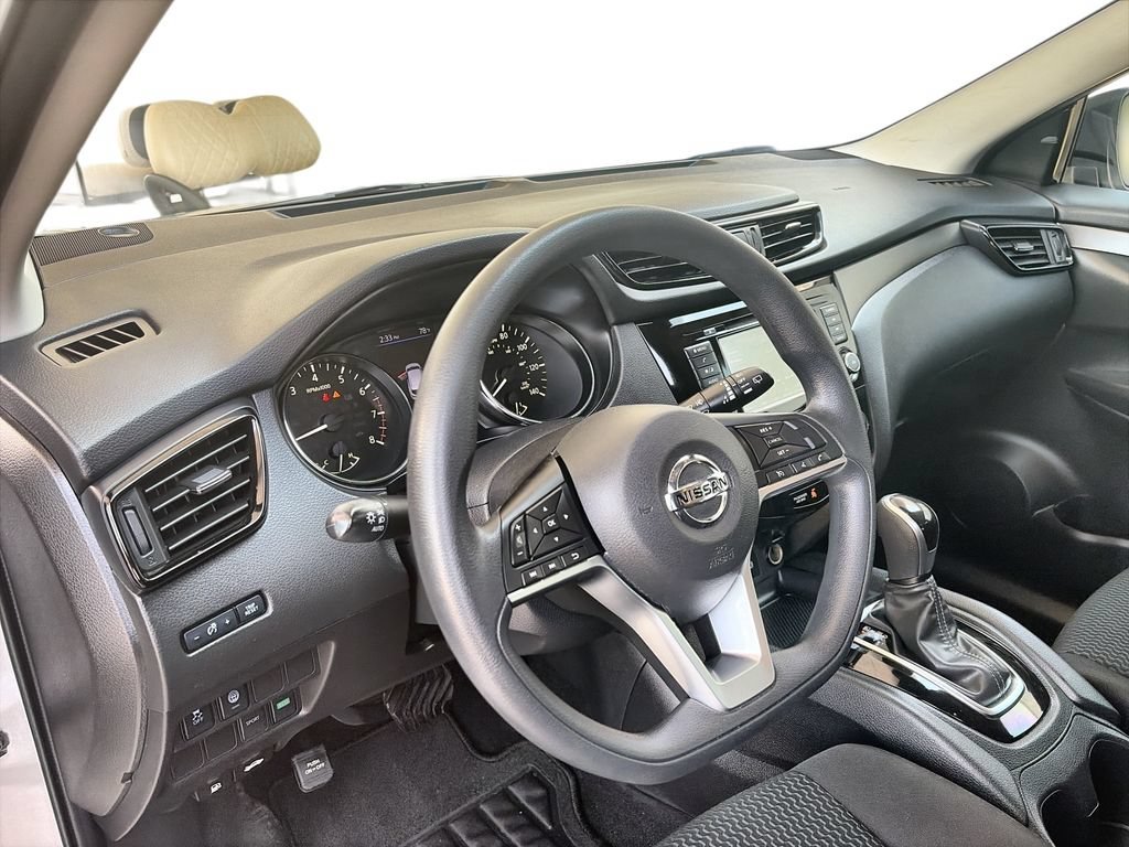 Used 2020 Silver Nissan S FWD Xtronic CVT image 10