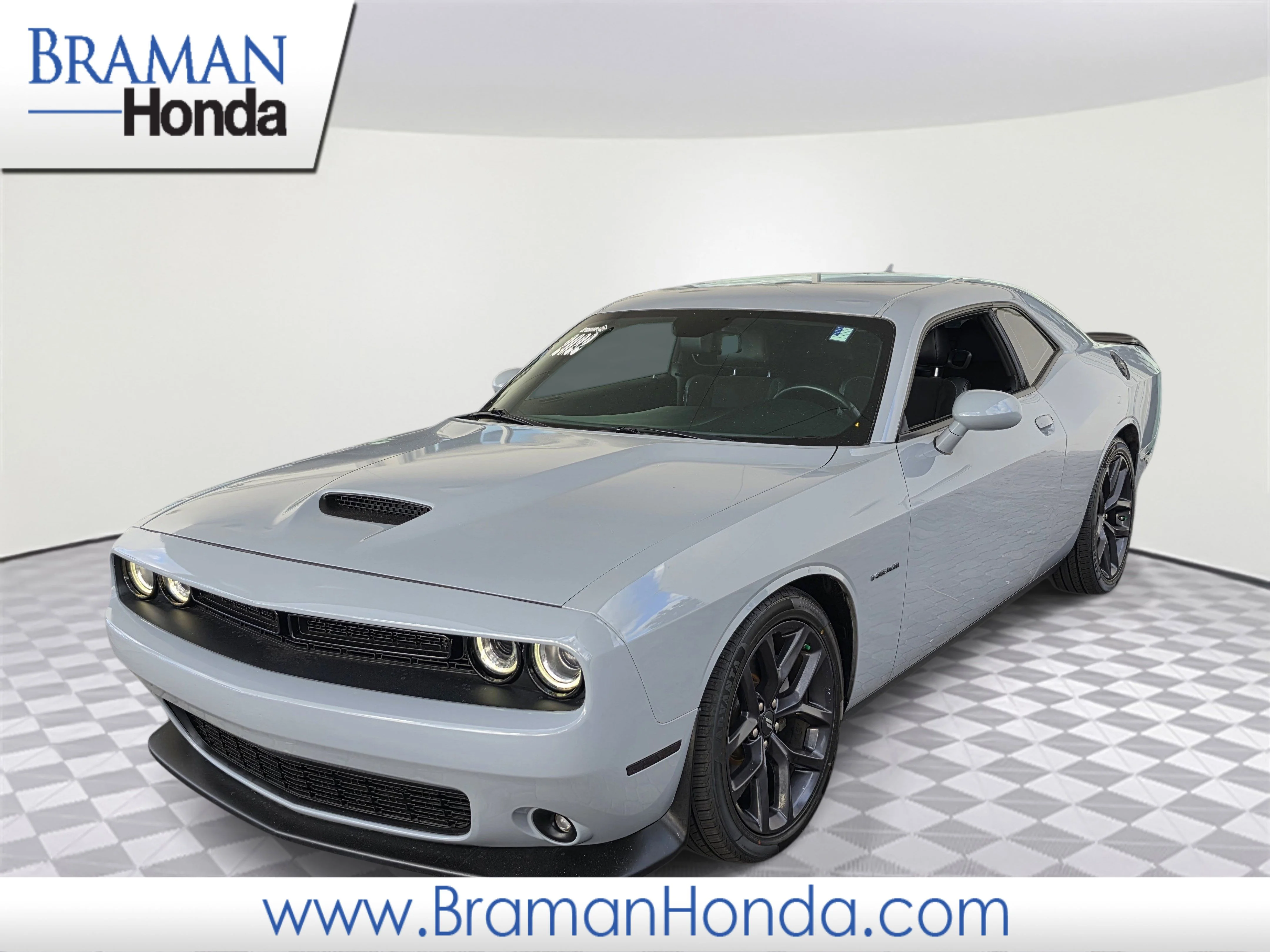 2022 Dodge Challenger R/T's photo