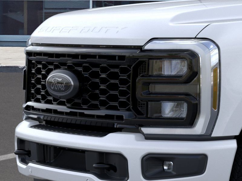 New 2026 Star White Metallic Tri-Coat Ford Lariat image 17