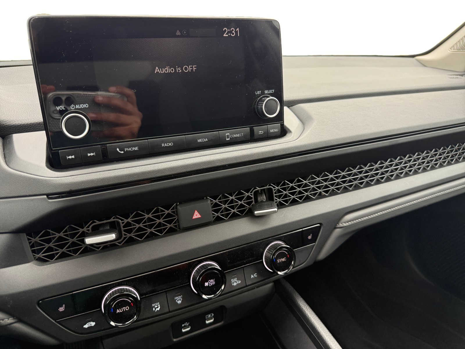 2024 Honda Accord EX - Photo 12
