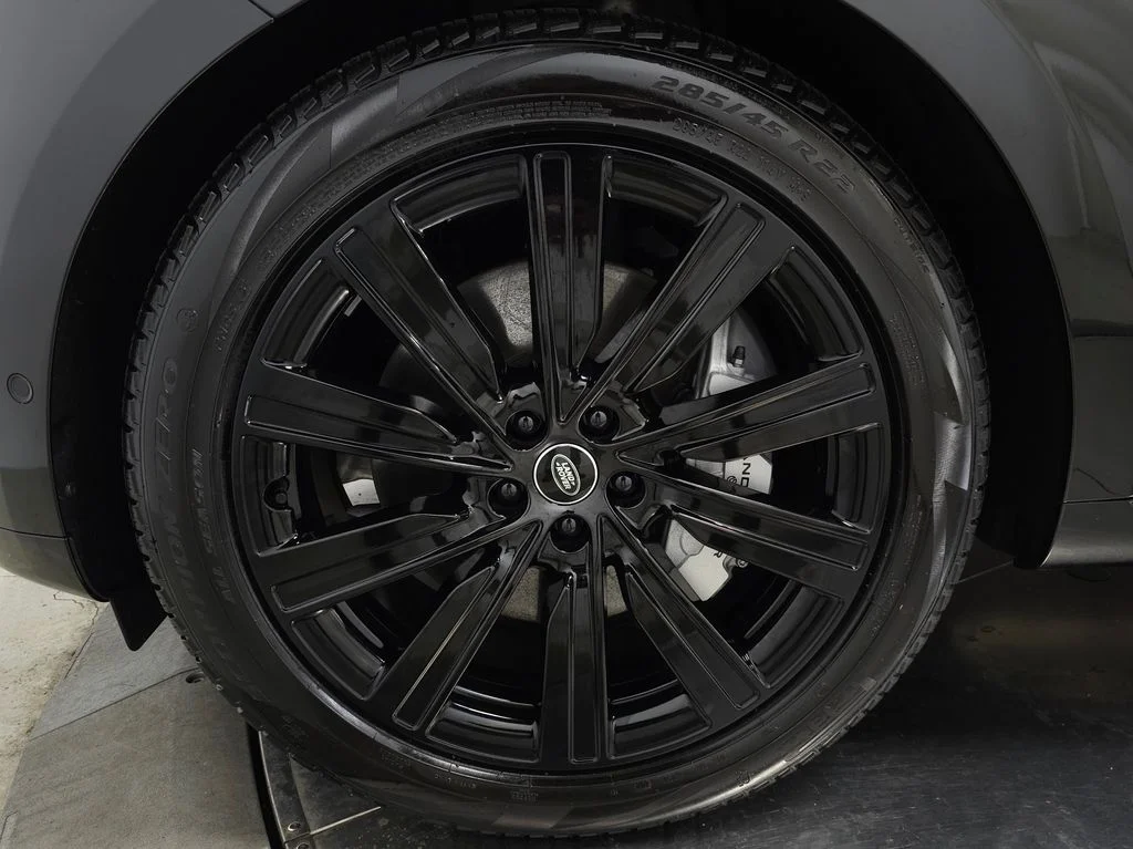 Certified Used 2025 Black Land Rover SE image 12