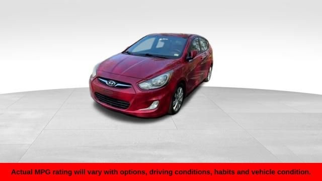 Used 2013 Hyundai Accent SE with VIN KMHCU5AE3DU085631 for sale in Williamsburg, VA
