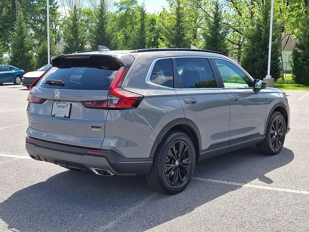 Used 2025 Gray Honda Sport Touring image 4