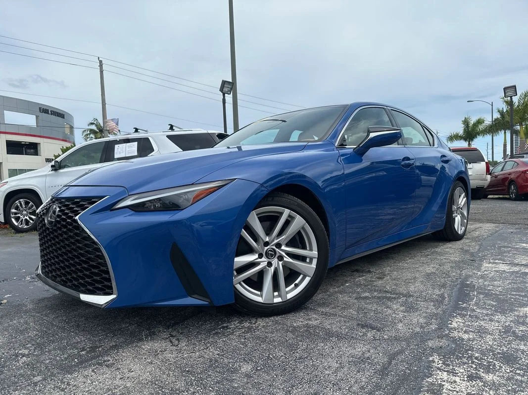 2024 Lexus IS