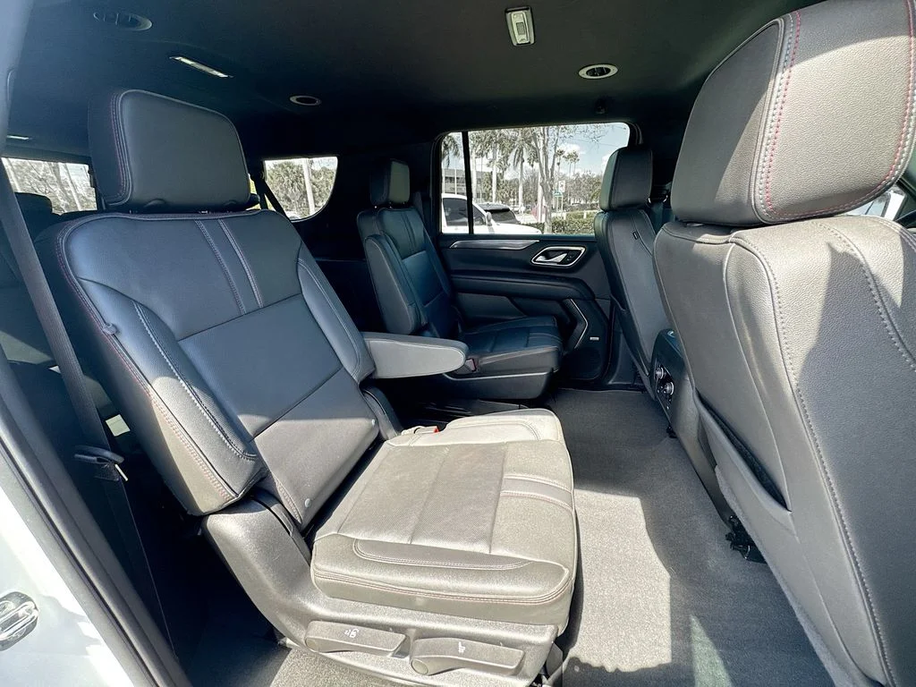2022 Chevrolet Suburban RST - Photo 25