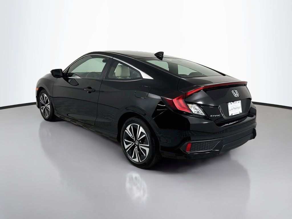 Used 2018 Black Honda EX-T image 3