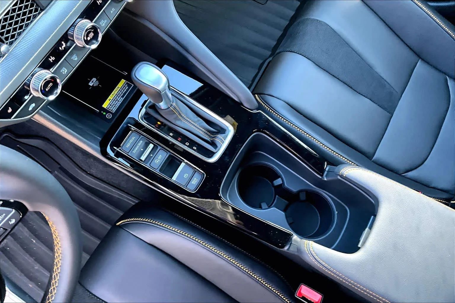 New 2026 Platinum White Pearl Acura w/A-Spec Technology Package image 7