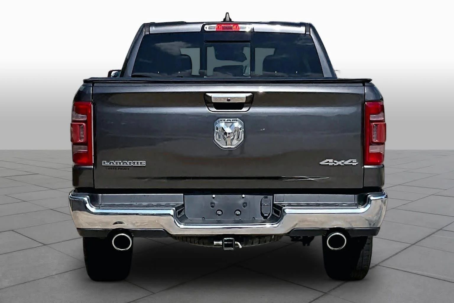 Used 2021 Granite Crystal Metallic Clearcoat Ram Laramie image 5
