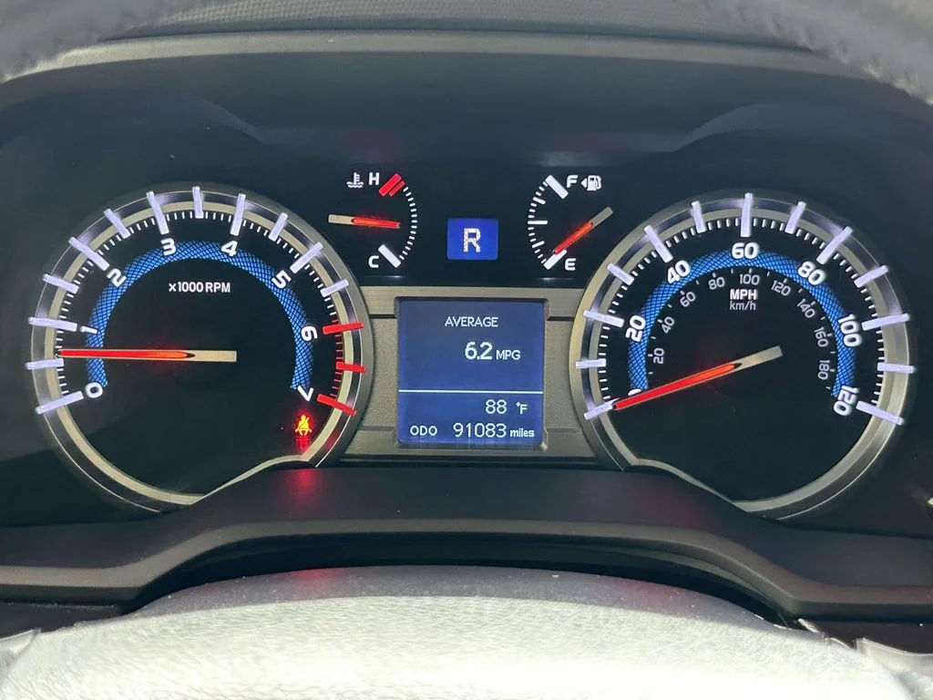 Used 2019 White Toyota SR5 image 28