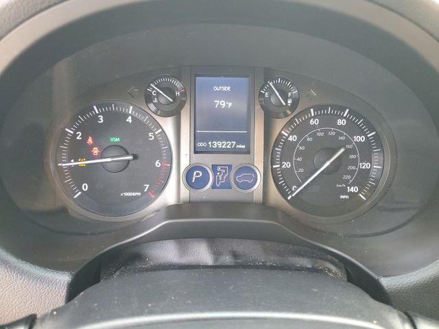 Used 2016 White Lexus 460 image 15