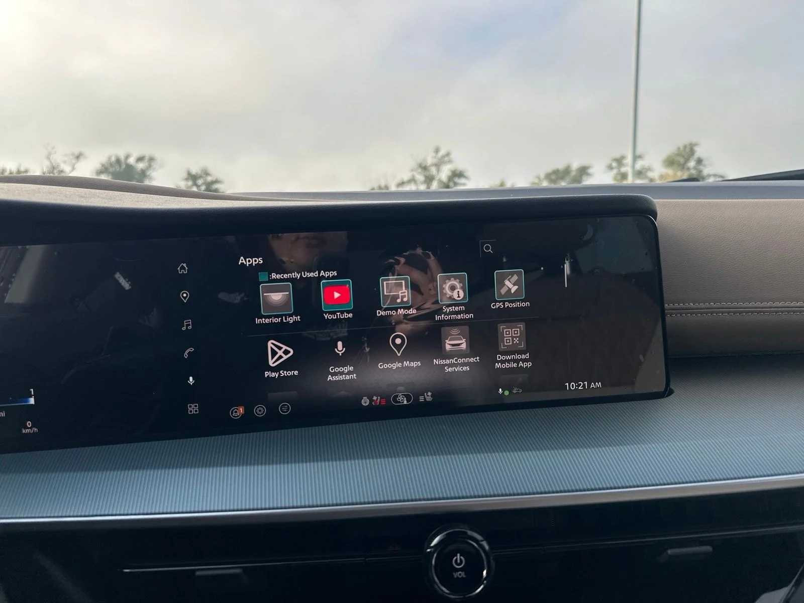 New 2027 Scarlet Ember Tintcoat Nissan Platinum image 59