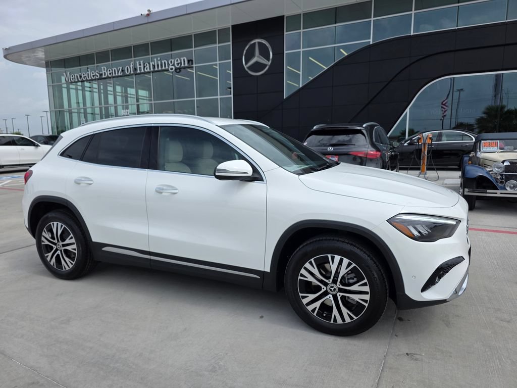New 2026 Polar White Mercedes-Benz GLA 250 image 30