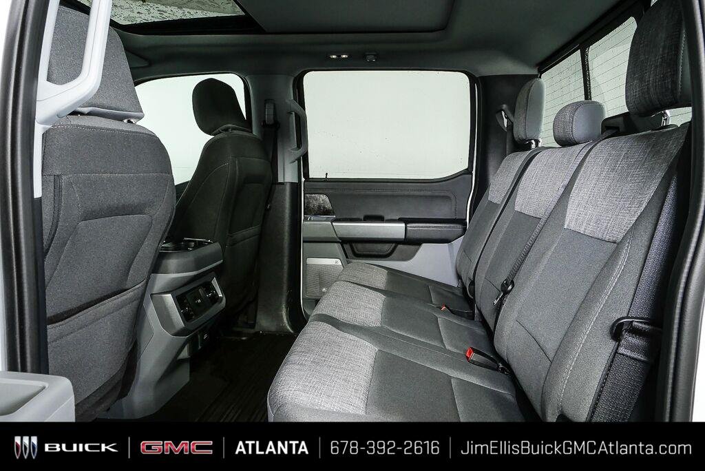 Used 2024 Oxford White Ford XLT image 17