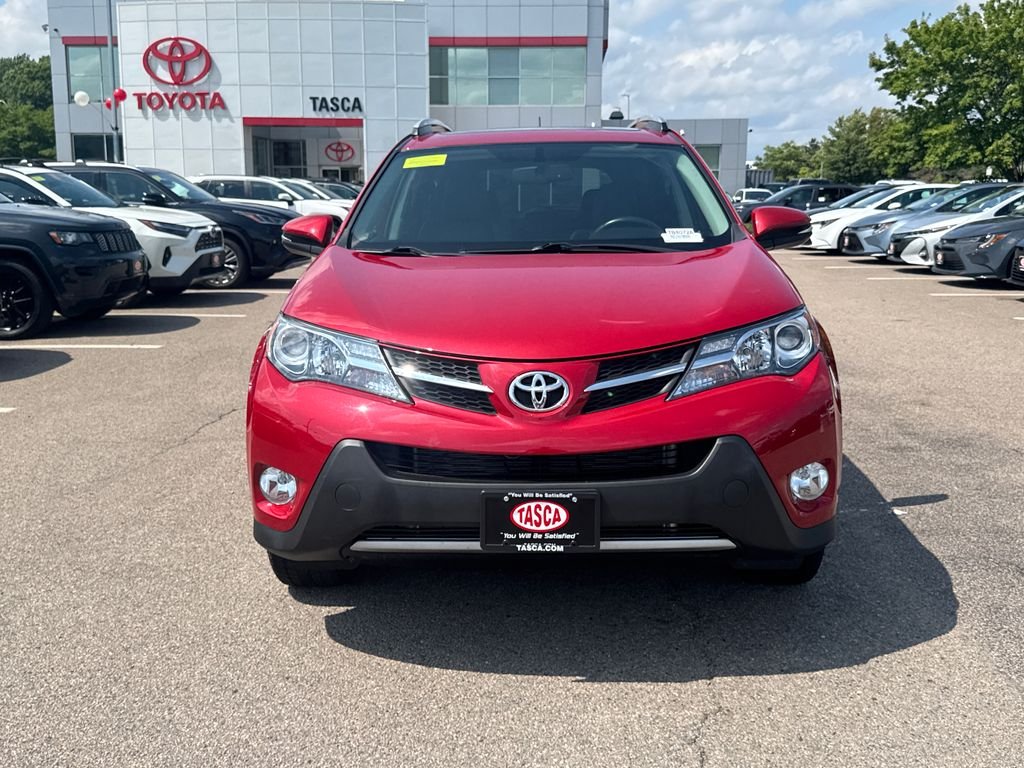 Used 2014 Red Toyota Limited image 2