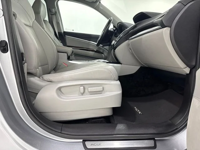 Certified Used 2017 Lunar Silver Metallic Acura 3.5L image 34
