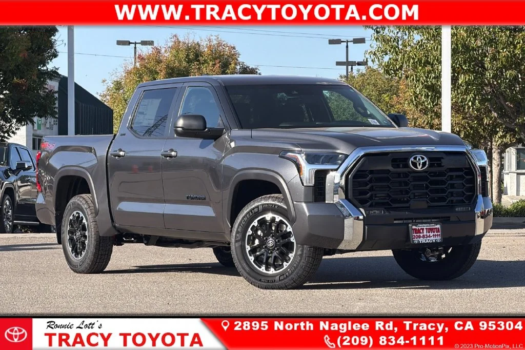 New 2026 Toyota Tundra SR5 SR5 CREWMAX 5.5 in Tracy #TX452940