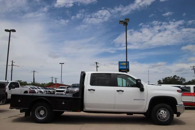 New 2026 Summit White Chevrolet Work Truck image 2