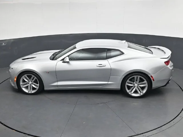 Used 2018 Silver Chevrolet SS image 27