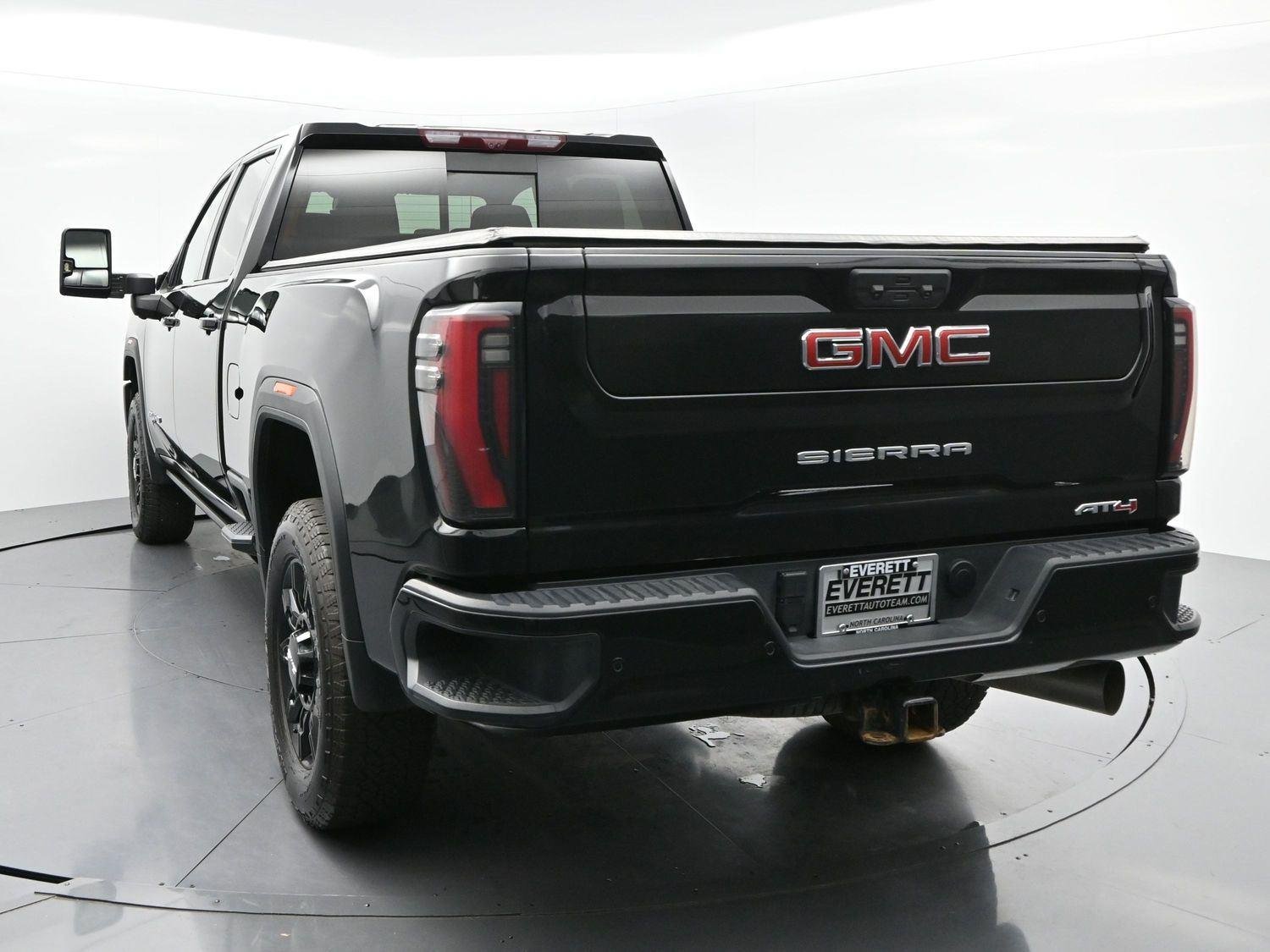 Used 2024 Onyx Black GMC AT4 image 6