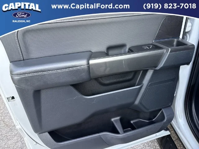 Used 2023 White Ford XLT image 17