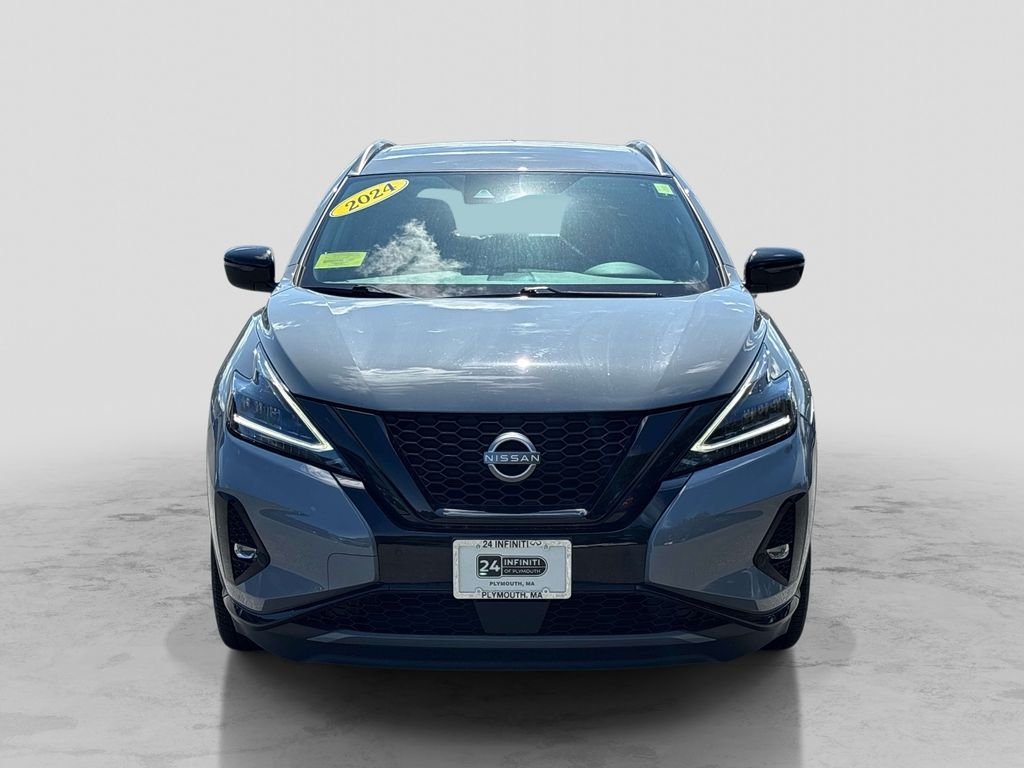 Used 2024 Gray Nissan SV image 7