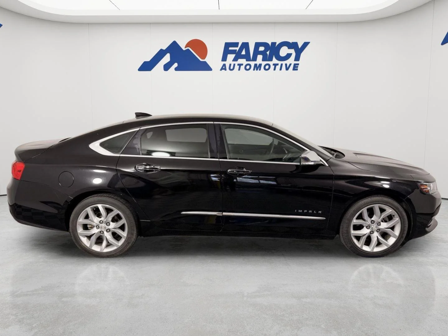 Used 2018 MOSAIC BLACK METALLIC Chevrolet Premier image 9