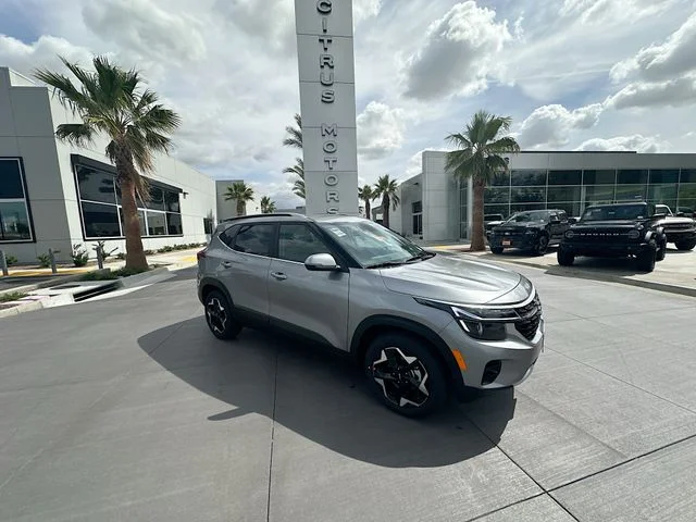 2026 Kia Seltos 2.0 EX FWD's photo