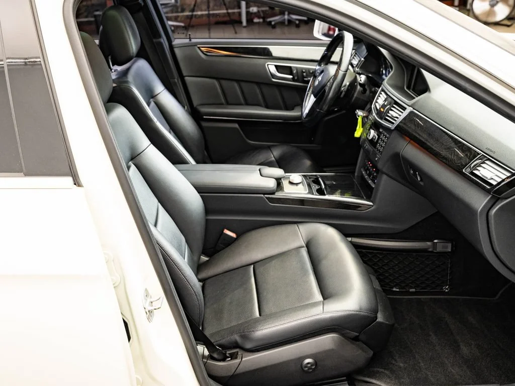 Used 2012 White Mercedes-Benz E 350 Luxury image 24