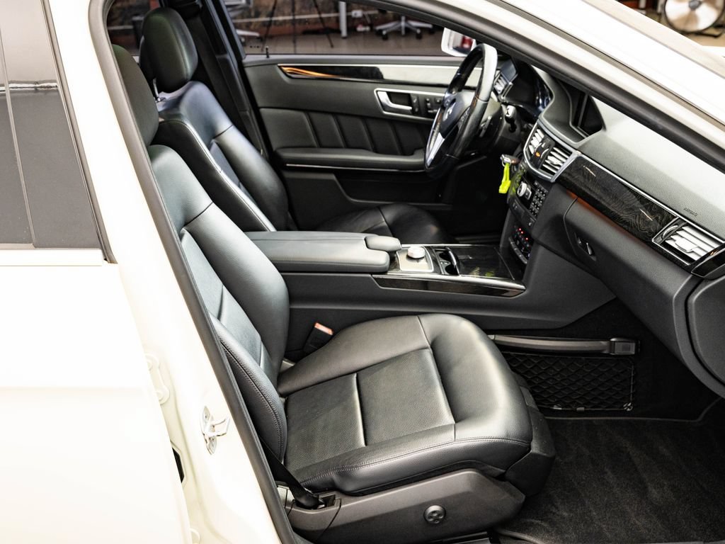 Used 2012 White Mercedes-Benz E 350 Luxury image 24
