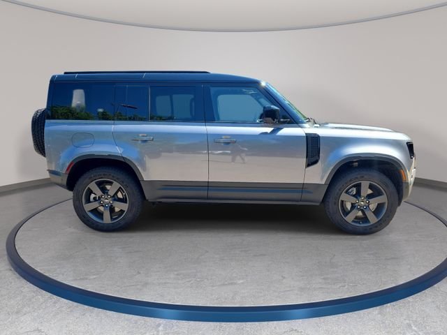 Certified Used 2024 Gray Land Rover S image 5