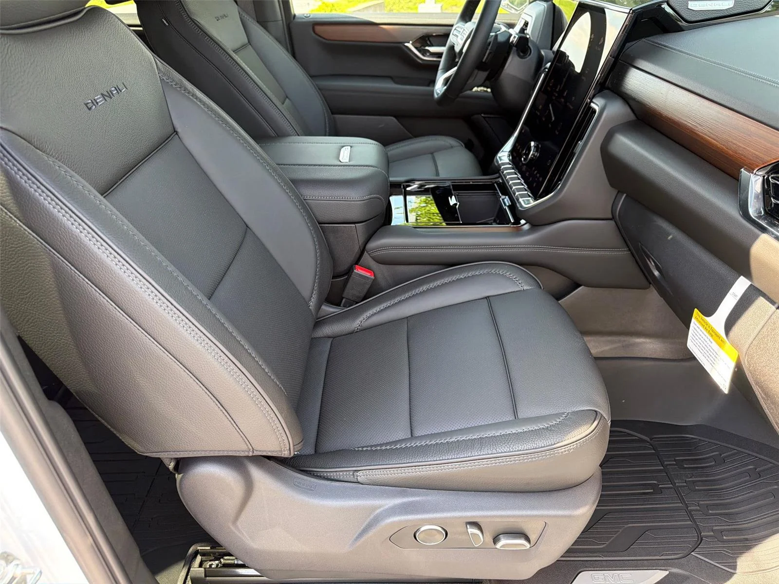 New 2026 Glacier White Tricoat GMC Denali image 10