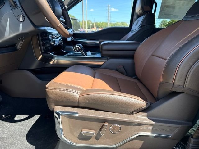 New 2026 Agate Black Metallic Ford King Ranch image 26