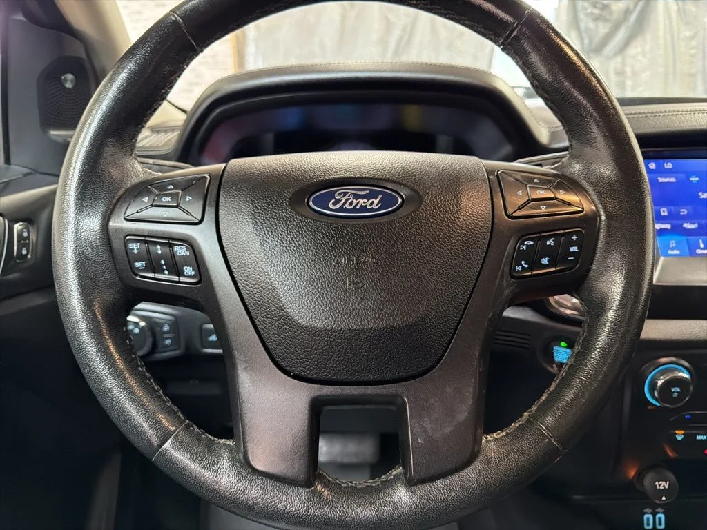 Used 2023 Green Ford Lariat image 14
