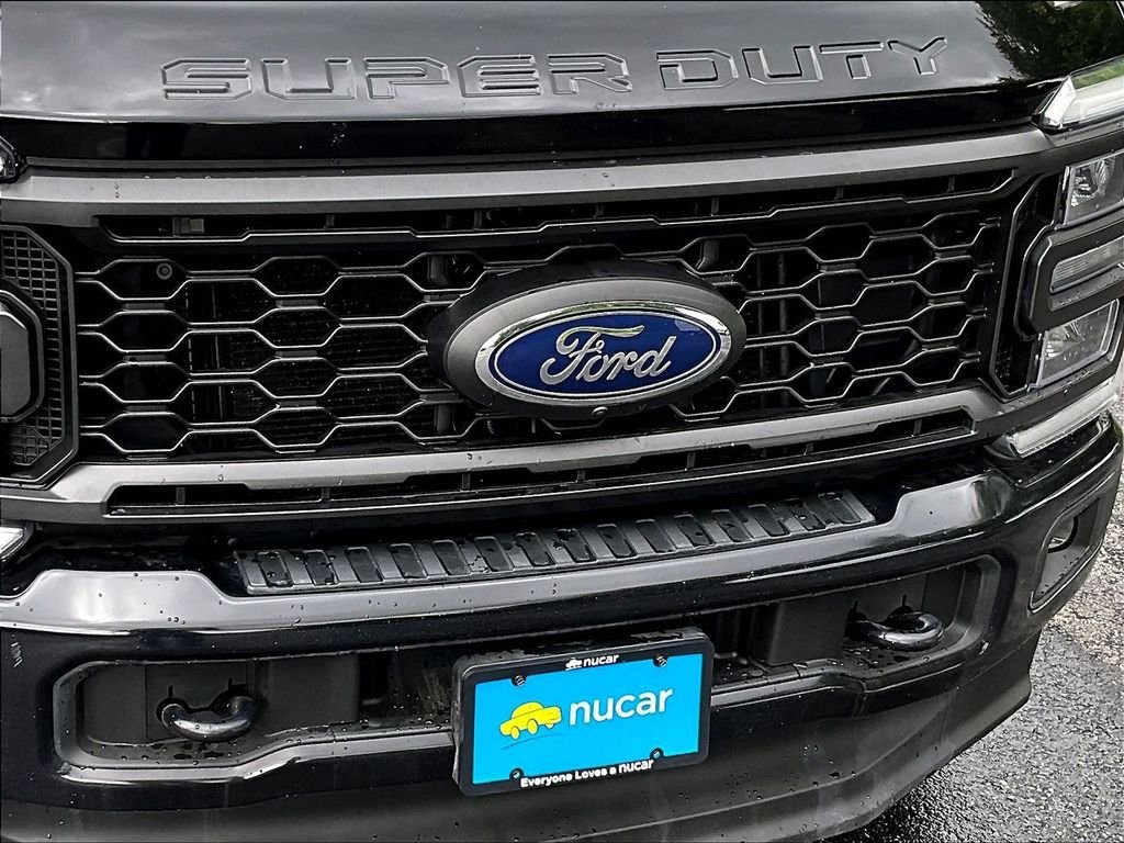 Used 2023 Black Ford XLT image 32