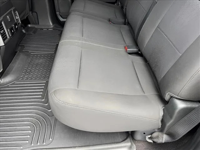 Used 2018 Black Ford XLT image 9