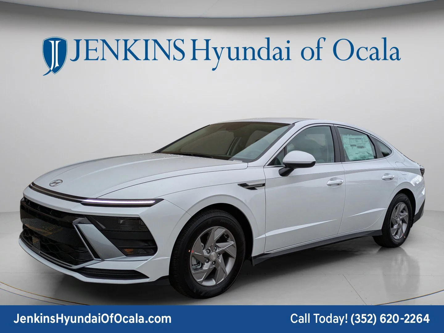 Used 2026 Serenity White Hyundai SE image 7