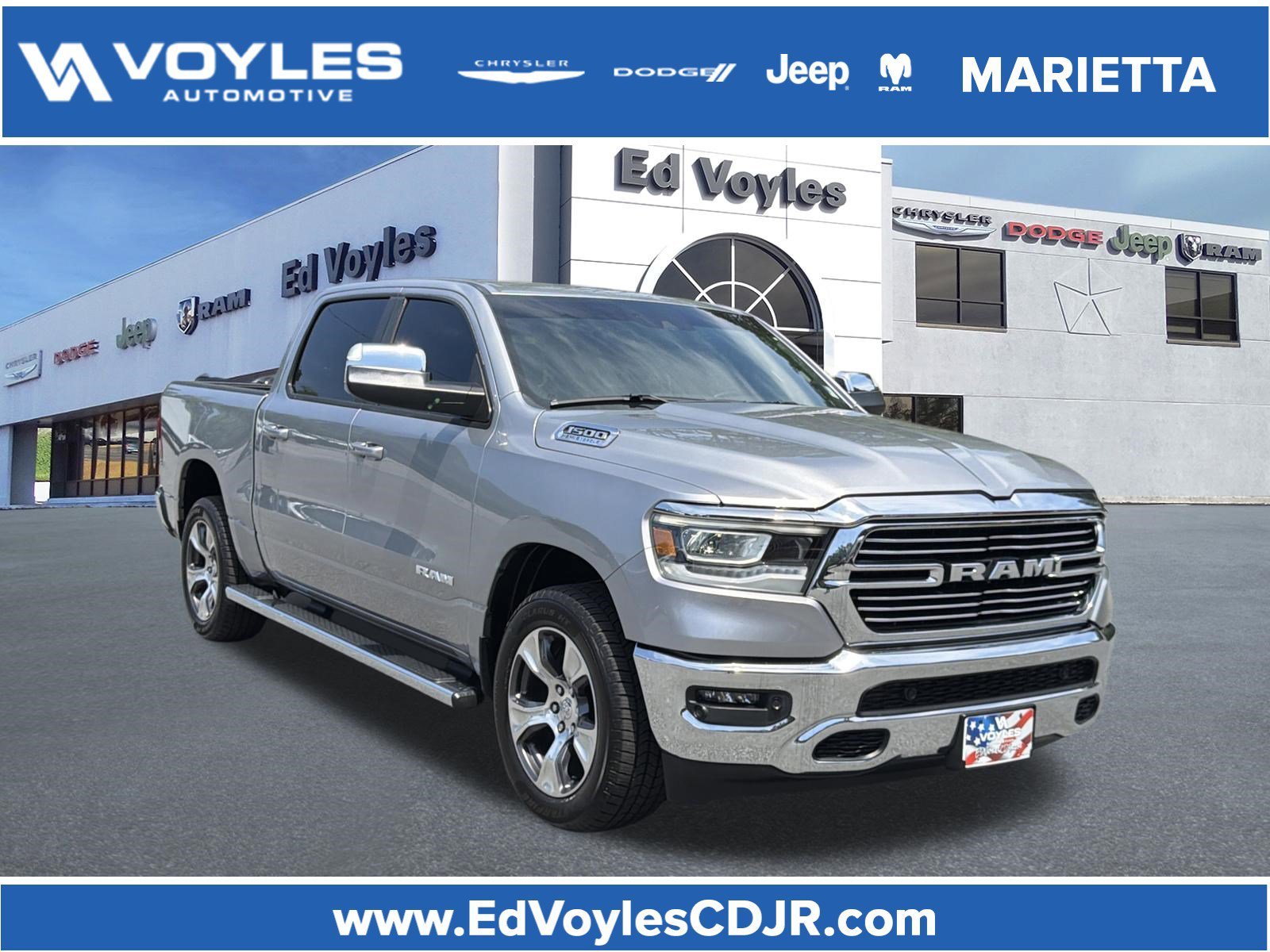 2023 RAM 1500 Laramie 4x4 Crew Cab 5'7's photo