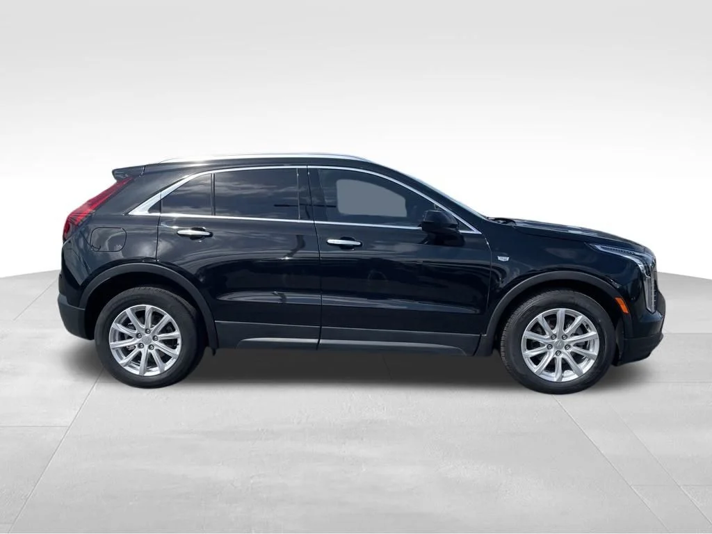 Used 2023 Black Cadillac Luxury image 6