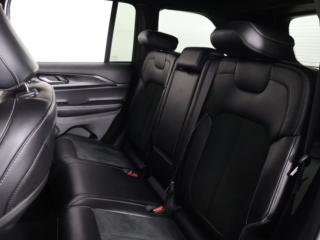 Used 2025 Bright White Clearcoat Jeep Altitude image 32