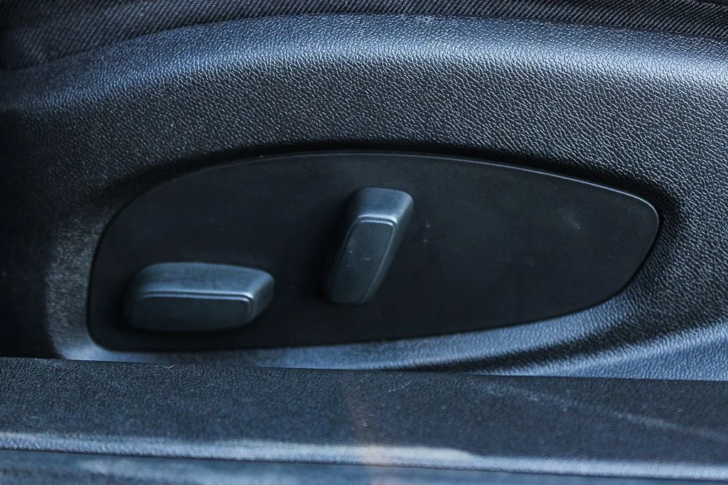 Used 2018 Black Chevrolet ZL1 image 21