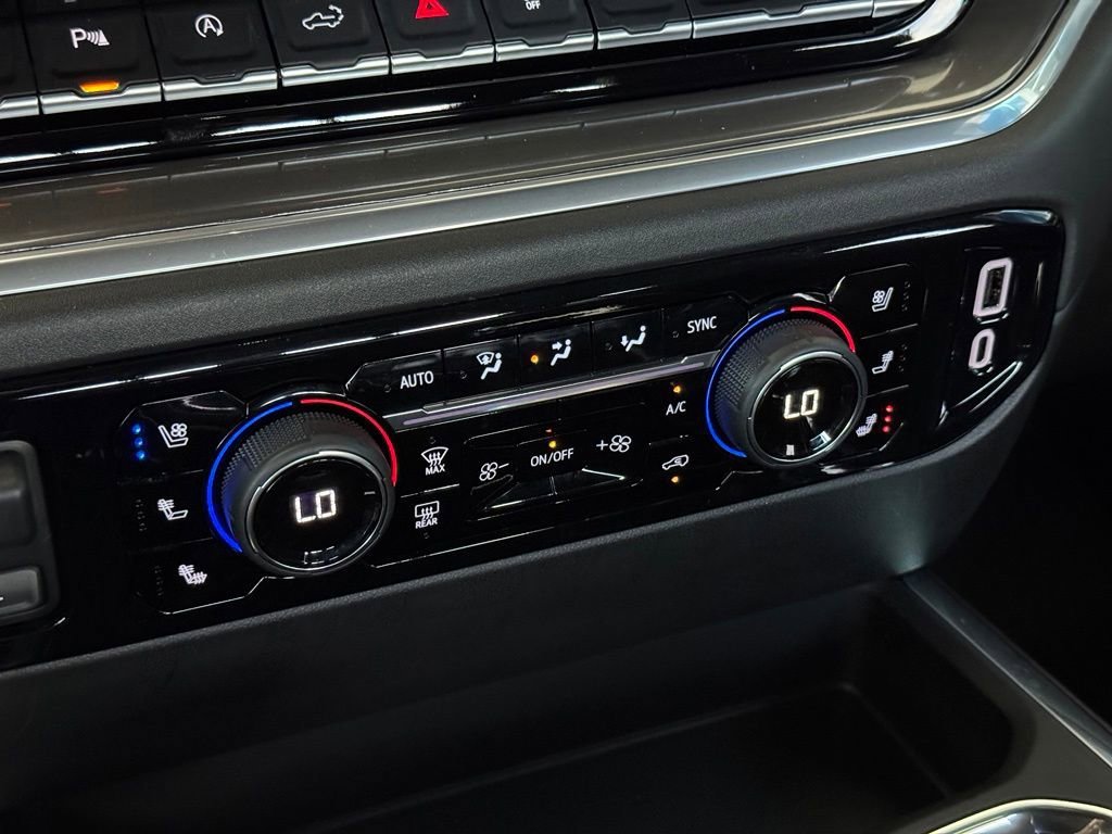 Used 2025 Black Chevrolet High Country image 38