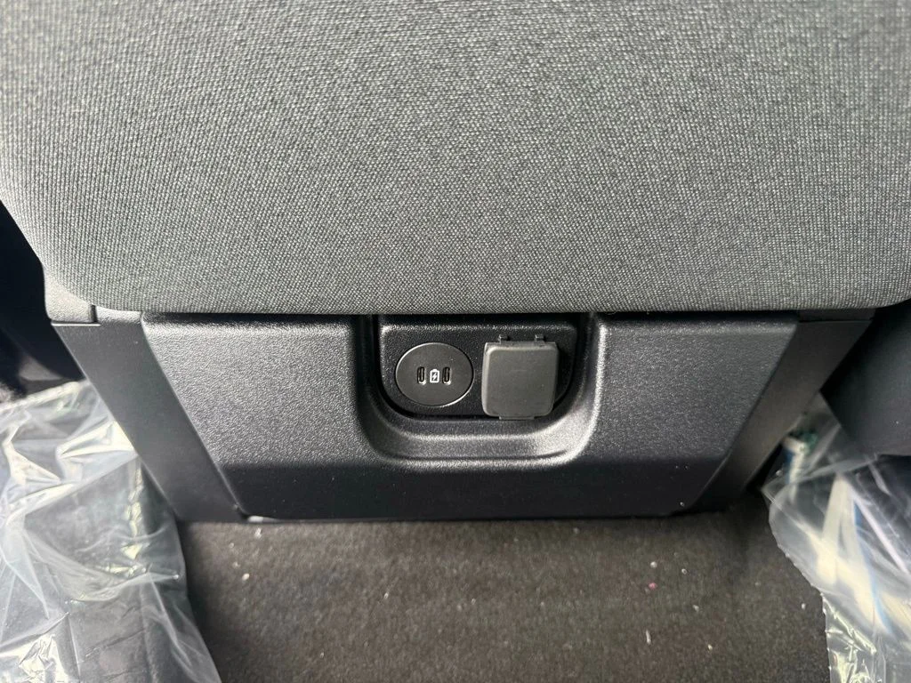 New 2026 Black Ford XLT image 31