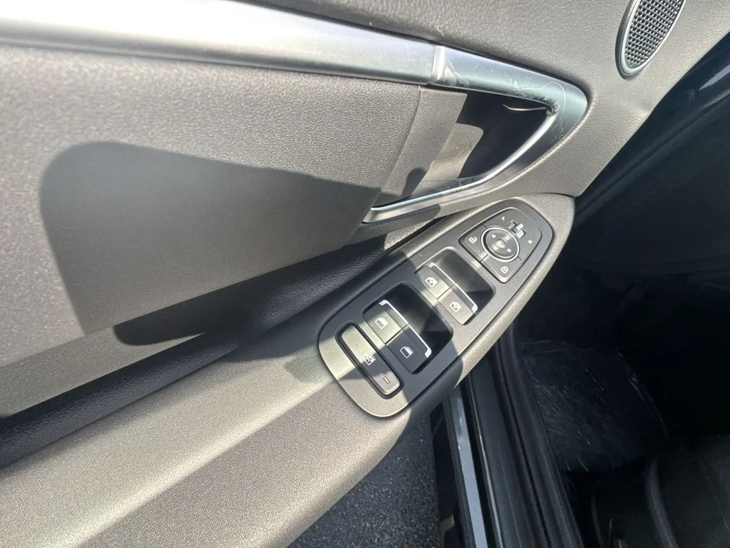 New 2026 Gray Hyundai SEL image 19